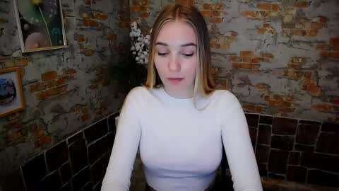 Snapshot of _snow_queen__ chatting on March 2025 05:07:02 PM Rachel online show from March 2025 05:07:02 PM