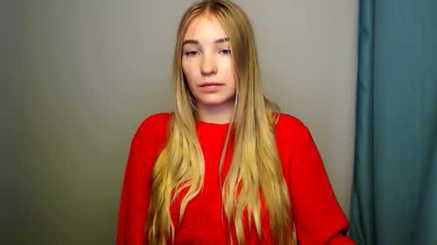 Snapshot of _snow_queen__ chatting on November 2025 11:43:01 AM Rachel online show from November 2025 11:43:01 AM