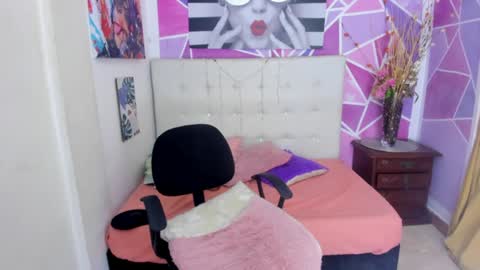 Sofia online show from December 2024 11:05:01 PM