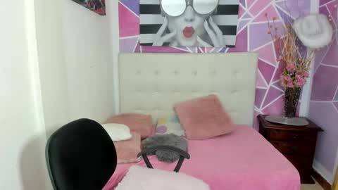 Sofia online show from March 2025 02:29:01 AM