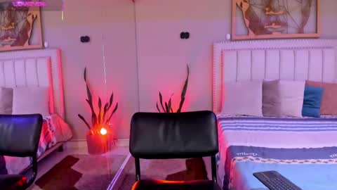    640  200   online show from September 2025 08:09:02 PM