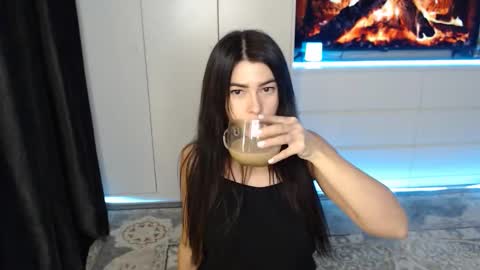 Snapshot of _sophiia_666 chatting on December 2024 03:30:01 AM Sophy online show from December 2024 03:30:01 AM