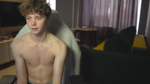 OLIVERpvt is open online show from February 2025 12:19:01 PM