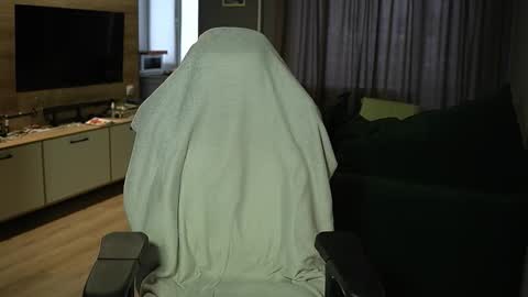 OLIVERpvt is open online show from February 2026 12:12:01 PM