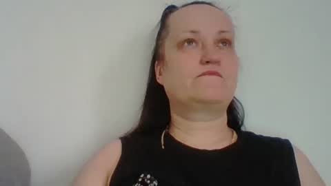 Melisa online show from February 2025 08:08:01 AM