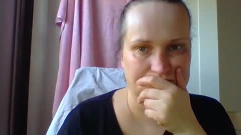 Melisa online show from March 2025 02:40:02 PM