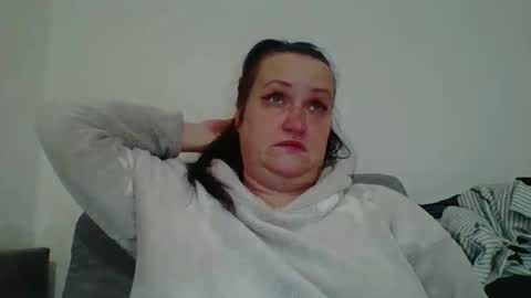 Melisa online show from November 2025 05:04:02 PM