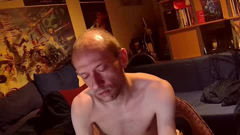 Snapshot of _svenerd87___ chatting on September 2025 12:10:01 AM Sven online show from September 2025 12:10:01 AM