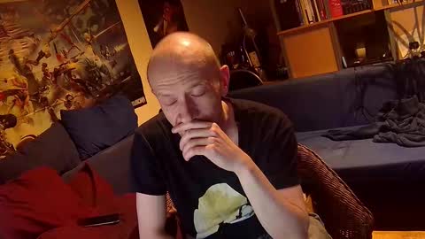 Snapshot of _svenerd87___ chatting on October 2025 09:58:02 PM Sven online show from October 2025 09:58:02 PM