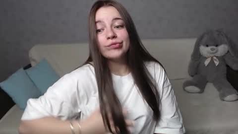 Lana online show from October 2025 07:20:02 AM