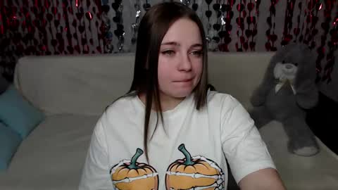 Lana online show from February 2026 12:37:02 PM