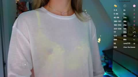 Snapshot of _sweetcams_ chatting on July 2026 03:23:02 AM Dasha online show from July 2026 03:23:02 AM