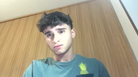 Snapshot of _sweetmoses_ chatting on May 2026 12:23:01 PM SweetMoses online show from May 2026 12:23:01 PM