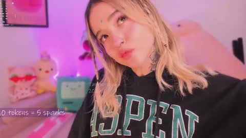 _tammarra_ online show from May 2026 09:13:01 PM