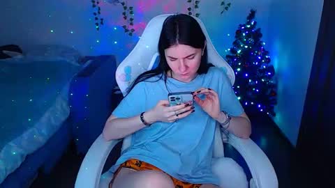 Snapshot of _thesamedaniellatrue_ chatting on December 2025 02:10:02 PM _thesamedaniellatrue_ online show from December 2025 02:10:02 PM