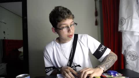 Thomas online show from December 2024 08:28:02 PM