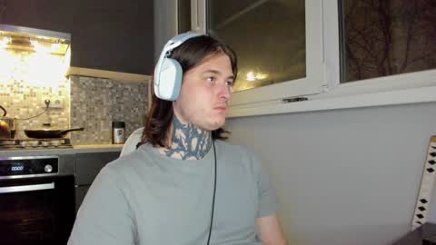 _torfin_ online show from December 2024 12:30:02 AM