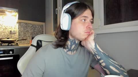 _torfin_ online show from December 2024 12:23:01 AM