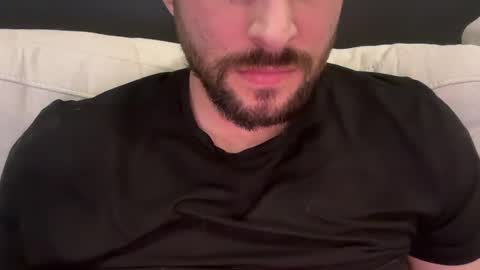 Snapshot of _ur_happy_meal chatting on December 2024 09:28:02 PM DJ online show from December 2024 09:28:02 PM