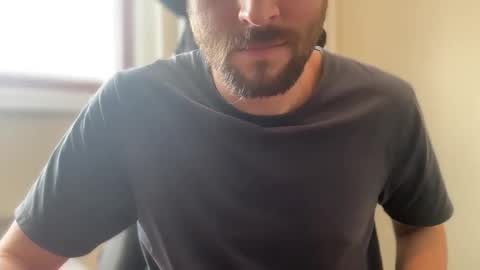 Snapshot of _ur_happy_meal chatting on March 2026 03:06:02 PM DJ online show from March 2026 03:06:02 PM