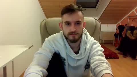 Snapshot of _v_l_a_d_ chatting on February 2025 01:19:02 AM Vlad online show from February 2025 01:19:02 AM