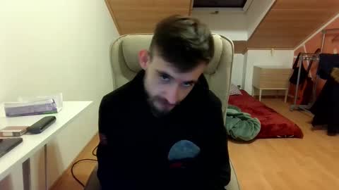 Snapshot of _v_l_a_d_ chatting on February 2025 07:38:02 PM Vlad online show from February 2025 07:38:02 PM