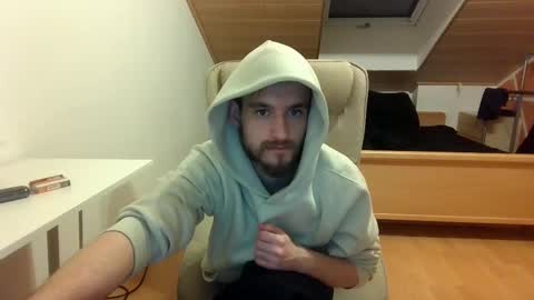 Snapshot of _v_l_a_d_ chatting on March 2025 11:00:02 PM Vlad online show from March 2025 11:00:02 PM