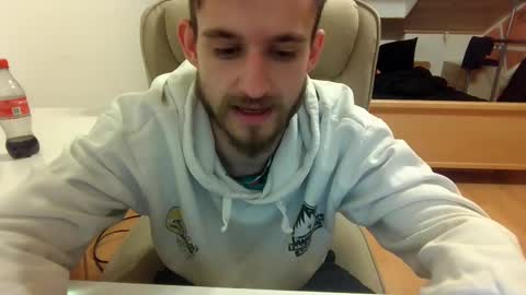 Snapshot of _v_l_a_d_ chatting on March 2025 07:05:02 PM Vlad online show from March 2025 07:05:02 PM