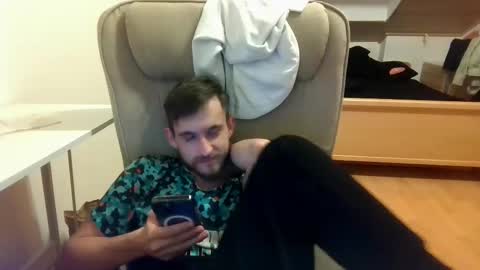 Snapshot of _v_l_a_d_ chatting on March 2025 02:29:01 AM Vlad online show from March 2025 02:29:01 AM