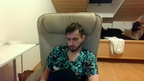 Snapshot of _v_l_a_d_ chatting on March 2025 12:51:01 AM Vlad online show from March 2025 12:51:01 AM