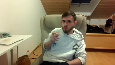 Snapshot of _v_l_a_d_ chatting on March 2025 06:45:01 PM Vlad online show from March 2025 06:45:01 PM