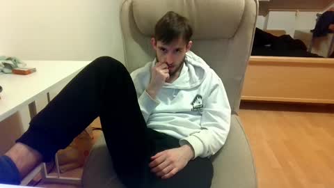 Snapshot of _v_l_a_d_ chatting on March 2025 09:51:02 PM Vlad online show from March 2025 09:51:02 PM