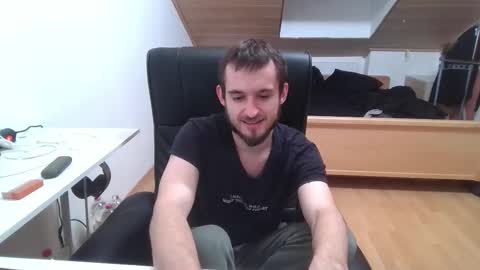 Snapshot of _v_l_a_d_ chatting on October 2025 06:41:02 PM Vlad online show from October 2025 06:41:02 PM