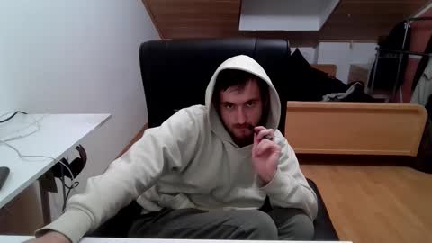 Snapshot of _v_l_a_d_ chatting on November 2025 11:21:02 PM Vlad online show from November 2025 11:21:02 PM