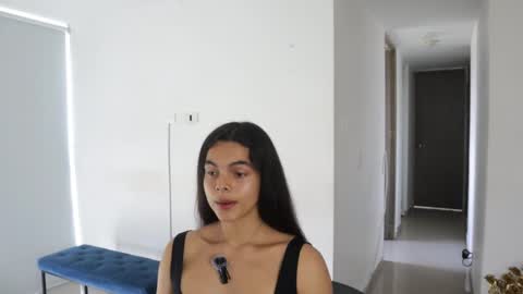 Anastasia Vahos online show from February 2025 06:21:02 PM