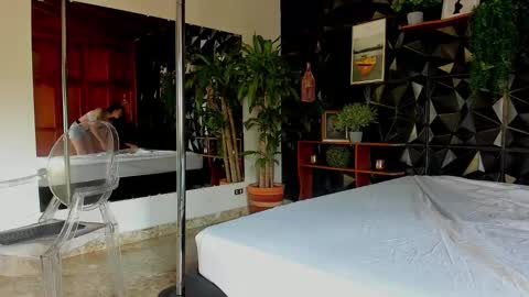 _valentina_69 online show from October 2025 02:39:02 PM