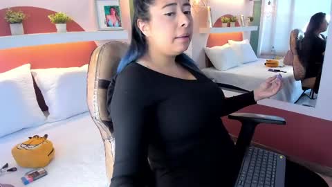 _valeryboobs_ online show from May 2026 01:41:01 PM