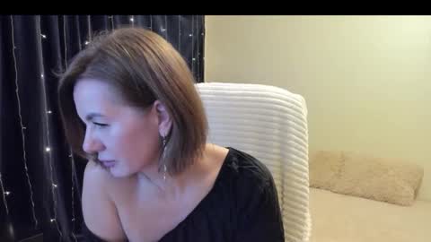 _vallylove online show from October 2025 09:22:01 PM