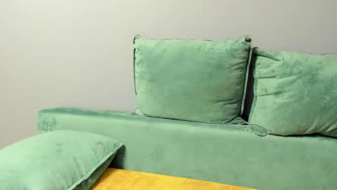 _vallylove online show from March 2026 06:57:01 PM