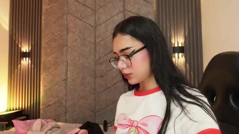   online show from May 2026 07:44:01 PM