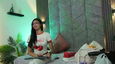   online show from May 2026 08:15:01 PM