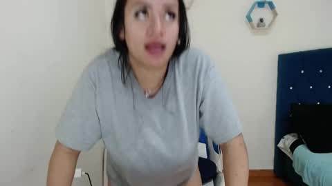 Snapshot of _vitoria1 chatting on March 2025 06:07:02 AM Victoria online show from March 2025 06:07:02 AM