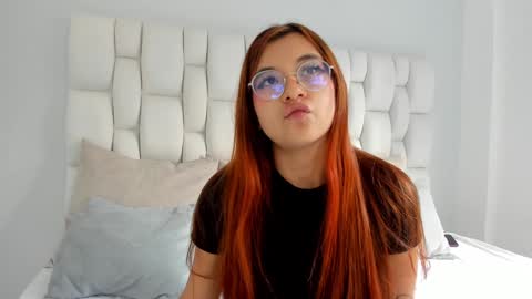 Snapshot of _vix555_ chatting on January 2025 12:13:02 PM Vix online show from January 2025 12:13:02 PM