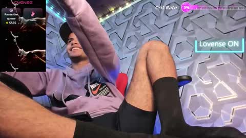  white fox  online show from November 2025 06:04:02 PM