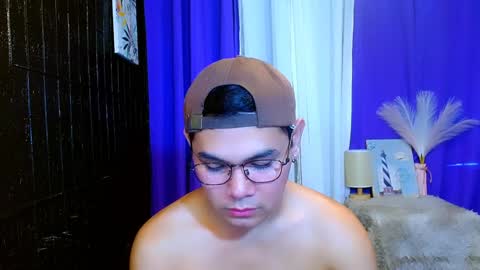 Snapshot of _xxcocksucker chatting on January 2025 03:53:02 AM _xxcocksucker online show from January 2025 03:53:02 AM