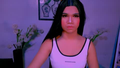 _xxlilly online show from April 2026 02:25:01 AM
