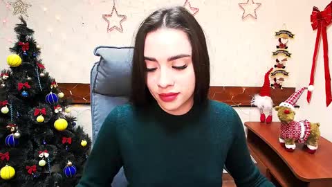 Alisa online show from December 2024 03:43:01 PM