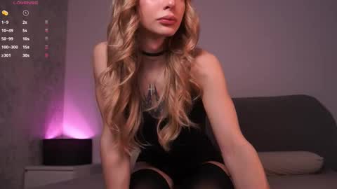 Snapshot of _your_fenka_ chatting on November 2025 10:07:01 AM Fenka online show from November 2025 10:07:01 AM