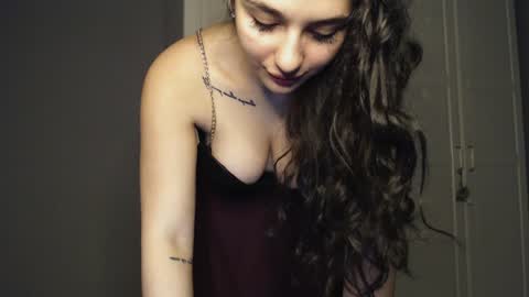 Snapshot of _your_love chatting on December 2024 10:06:02 PM Niki online show from December 2024 10:06:02 PM