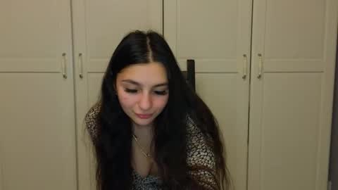 Snapshot of _your_love chatting on December 2025 09:53:01 PM Niki online show from December 2025 09:53:01 PM